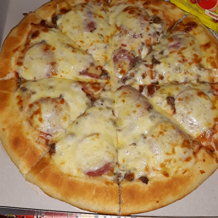 Pizza Peperoni Medium 