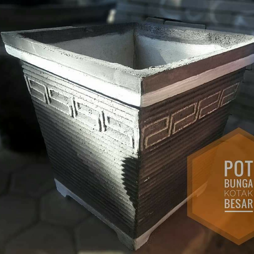 Pot Kotak Besar