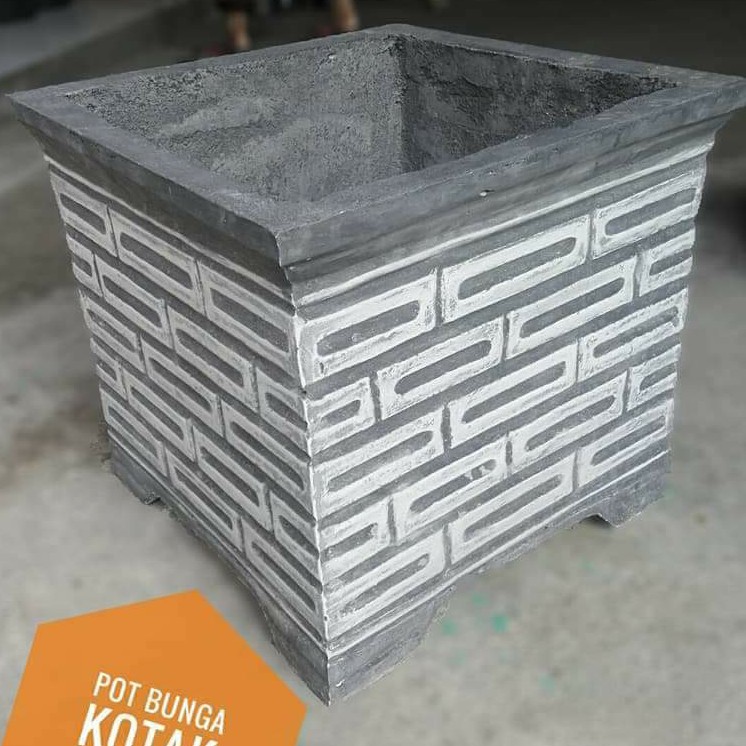 Pot Kotak Sedang
