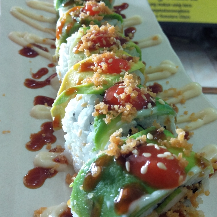 Dragon Sushi Roll