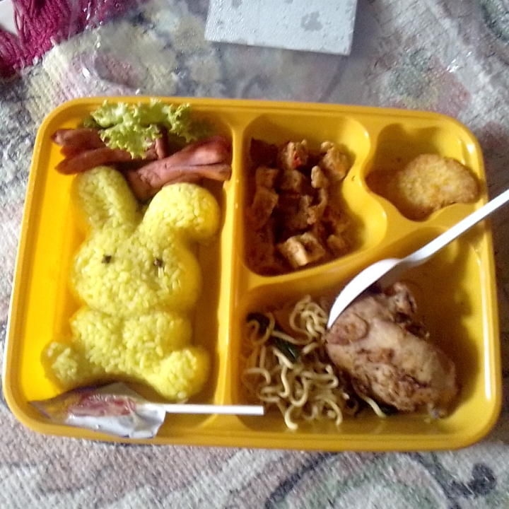 Nasi kuning surabaya 