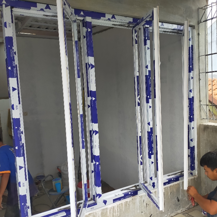 Psg Dan Svrs Kusen Aluminium 