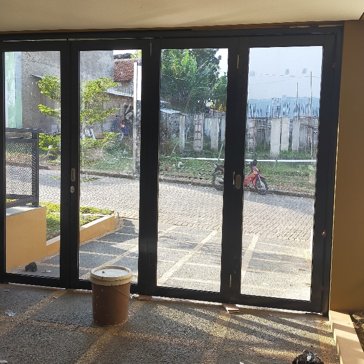 Psg Dan Svrs Kusen Aluminium  2