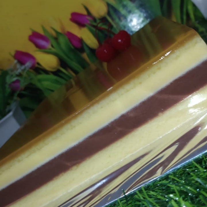 Puding Lapis Surabaya