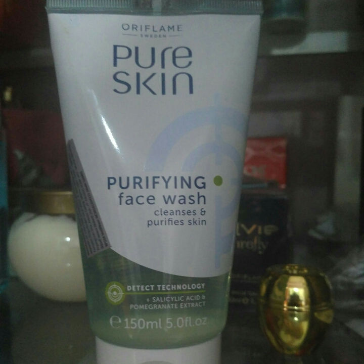 Pure Skin Face Wash