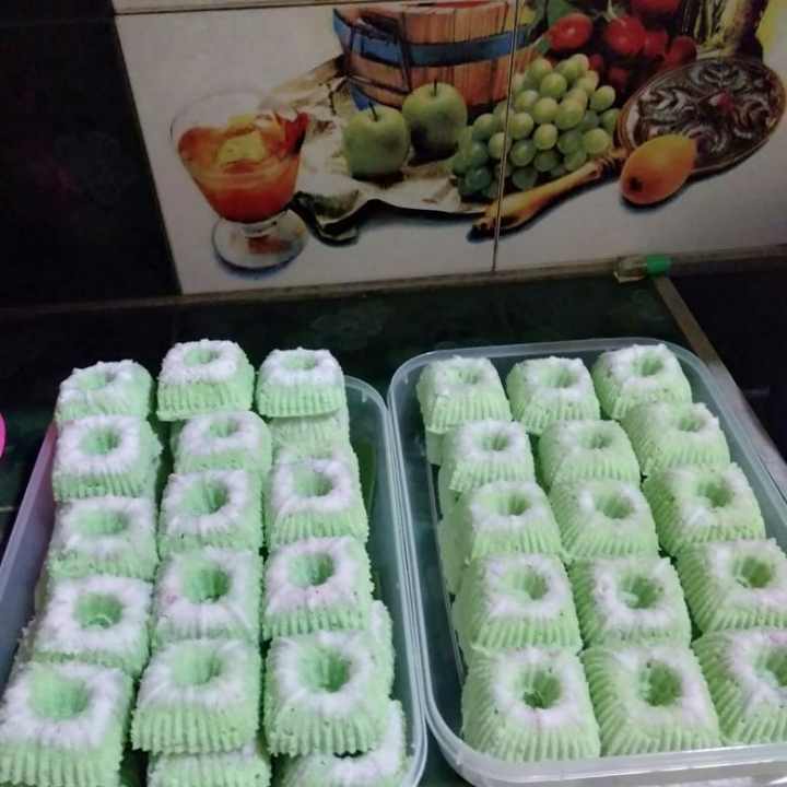 Putu Ayu Per Biji