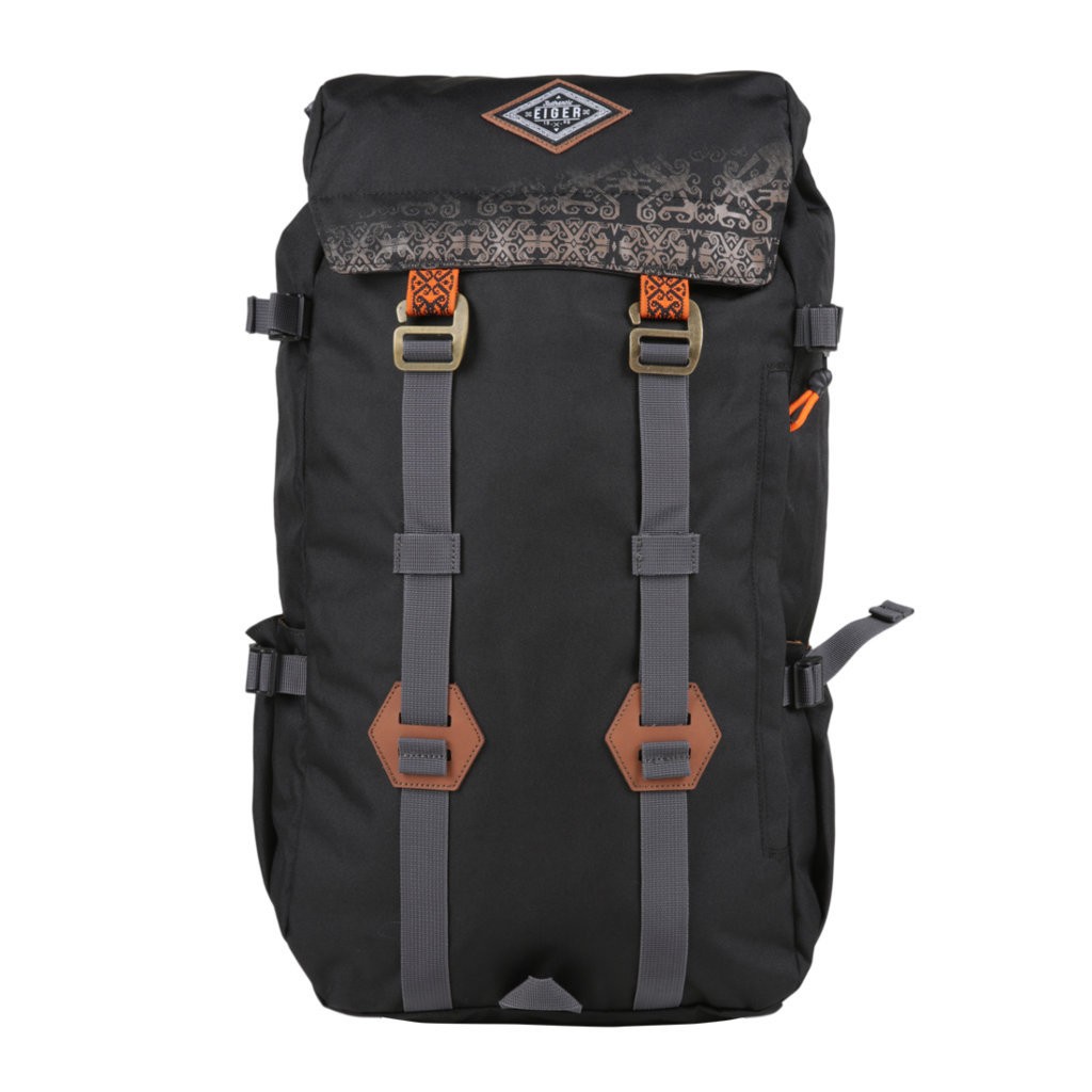 R LT 14 BACKPACK PILLARS BORNEO 1989