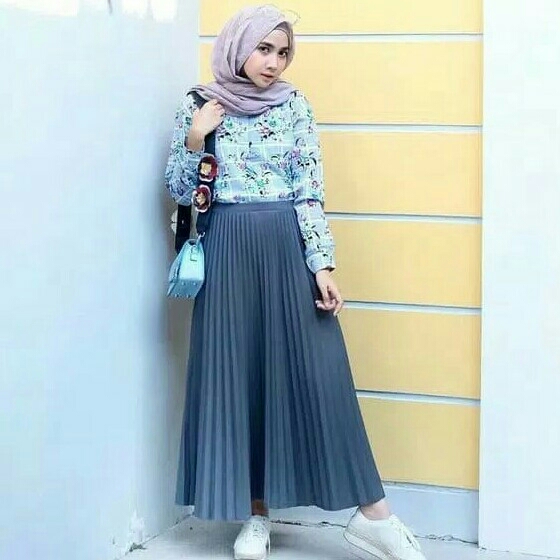 R713 Fashion Bawahan Rok Plisket Panjang Wanita
