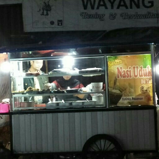 RANGKASBITUNG- NASI UDUK BU YULI DEPAN TJM