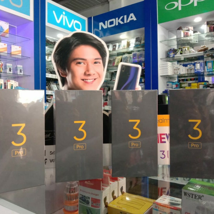 REALME 3pro