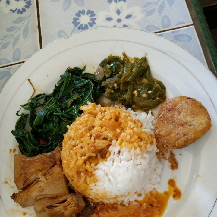 RM Takana Juo-Nasi Perkedel