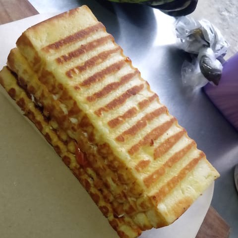 ROTI BAKAR KEJU COKLAT CAMPUR