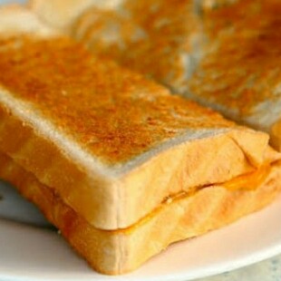ROTI BAKAR NANAS - SRIKAYA