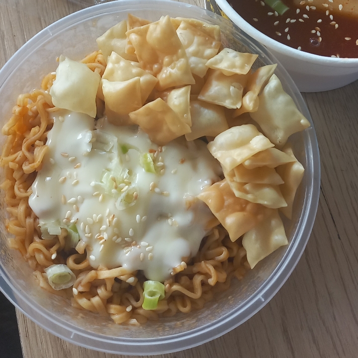 Ramyeon Pedas Mozarella
