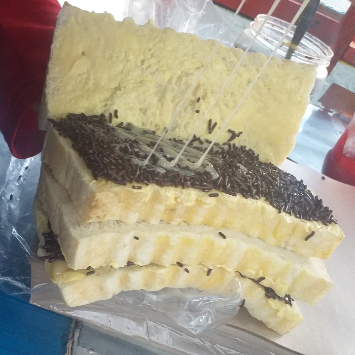 Roti Bakar Rasa Coklat Susu Coklat Susu