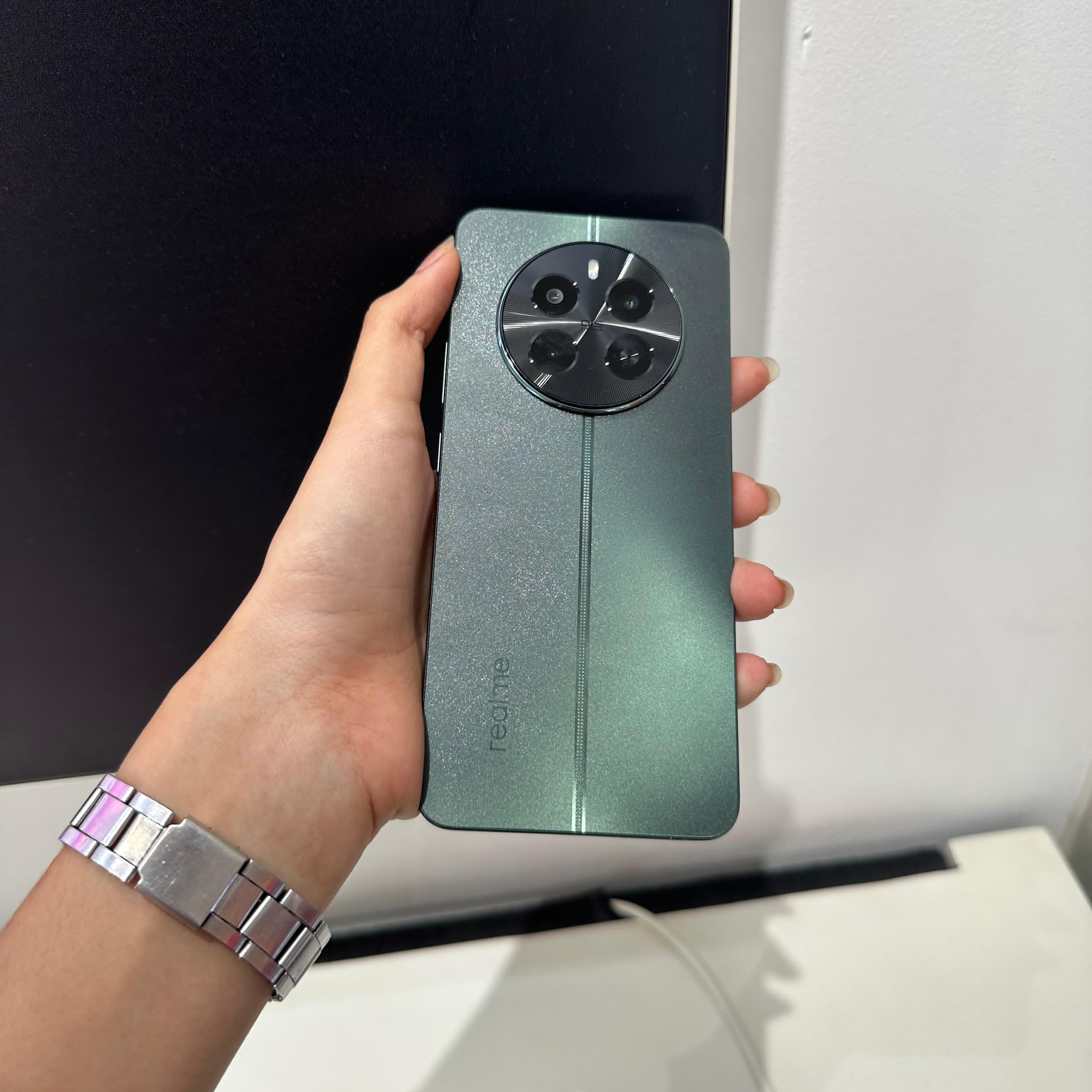 REALME 13 4G RAM 8GB ROM 256GB 2