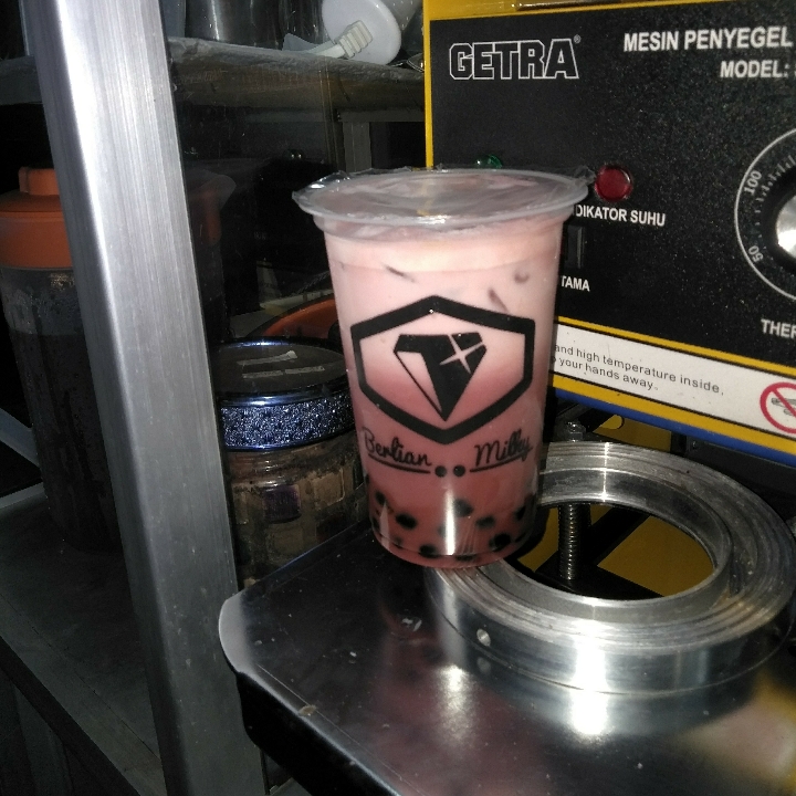 Red Velvet Milky