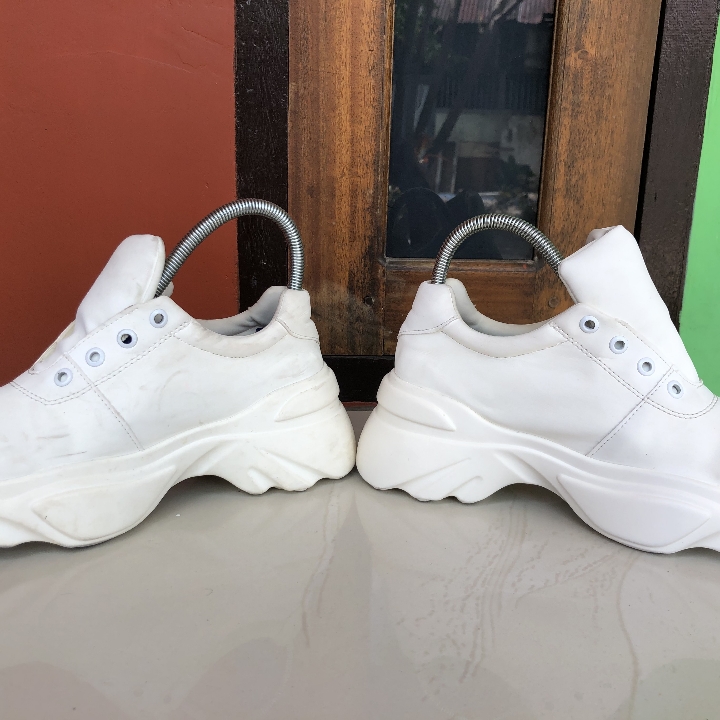 Reguler Unyellowing