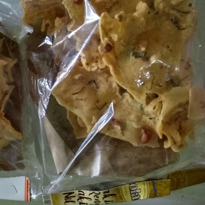 Rempeyek Kacang Besar