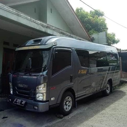 Rental Mobil Isuzu Elf Long 19 Seat