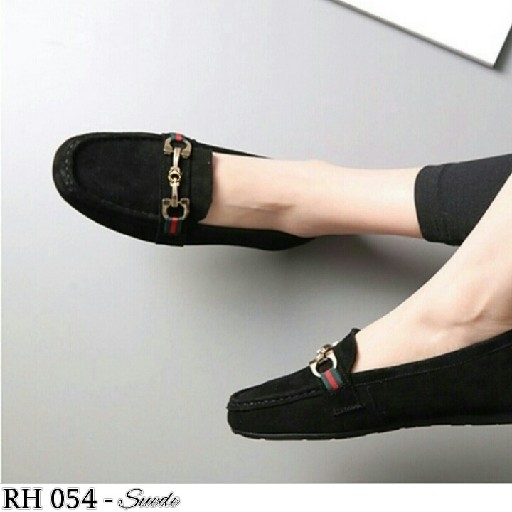 Rh 054 Hitam