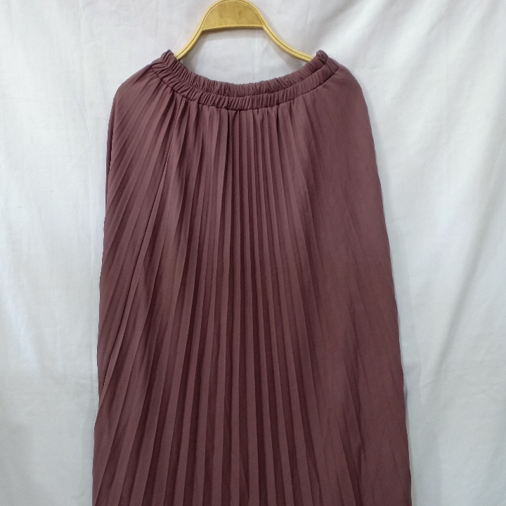 Rok Plisket 4