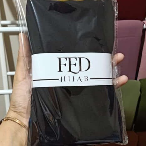 Roll Hijab Hitam Putih 2