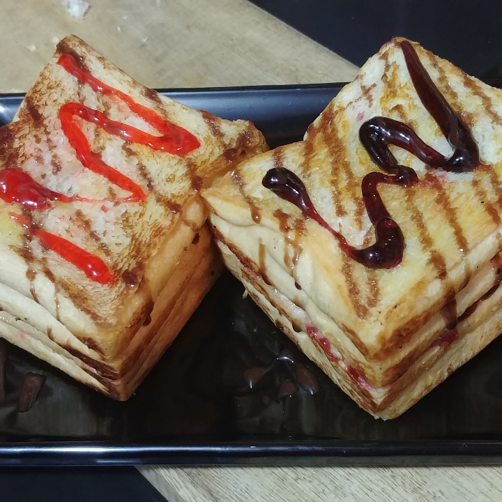 Roti Bakar Blueberry