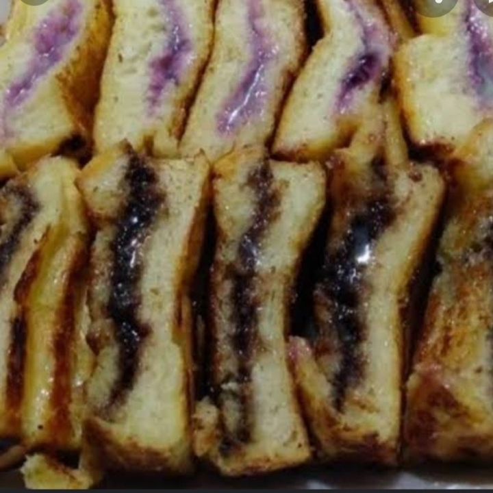 Roti Bakar Coklat Blueberry