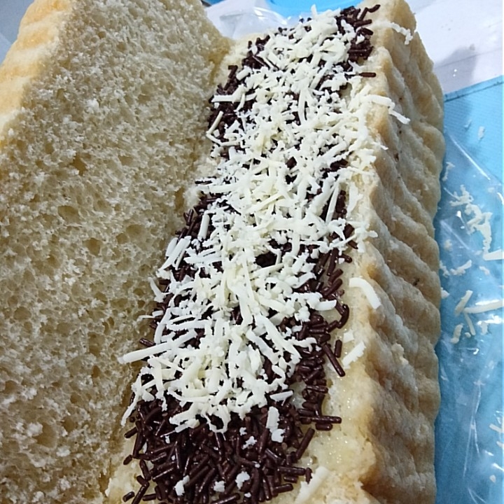 Roti Bakar Coklat Keju Campur