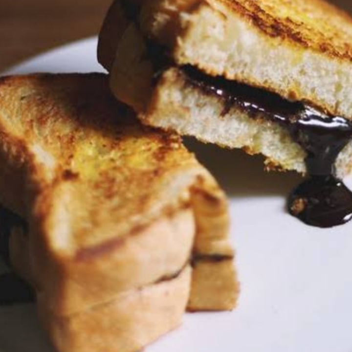 Roti Bakar Coklat Pasta