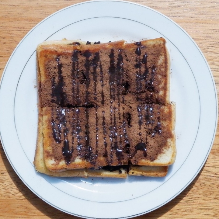 Roti Bakar Coklat Susu