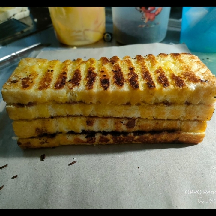 Roti Bakar Durian