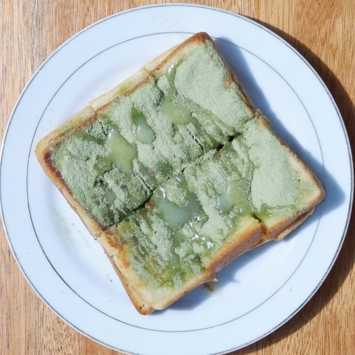 Roti Bakar Green Tea Susu