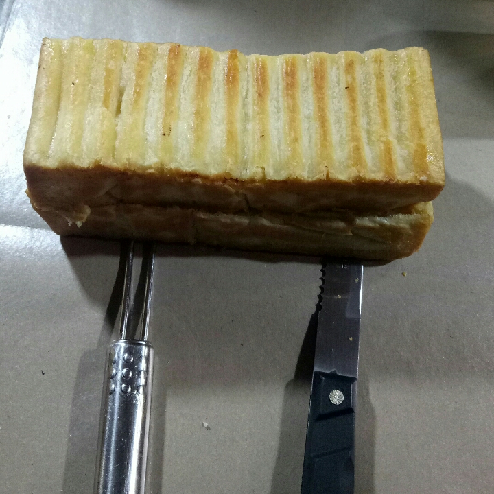 Roti Bakar Khas Bandung Coklat - Strawberi