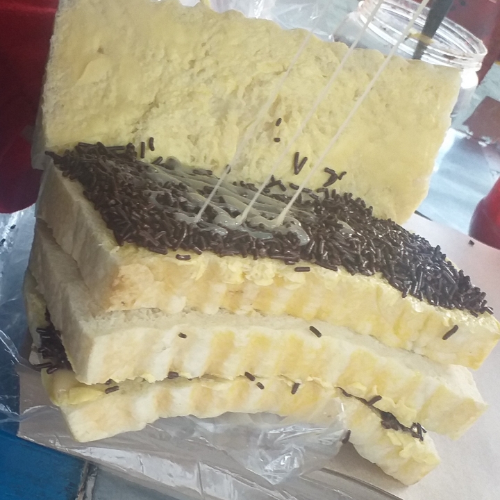 Roti Bakar Rasa Strobery Nanas 4