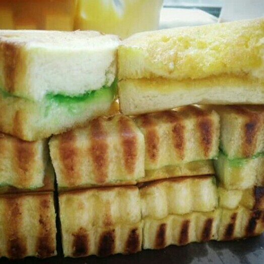 Roti Bakar Melon - nanas