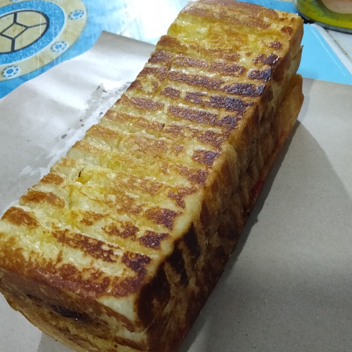 Roti Bakar Rasa Coklat Strowberi