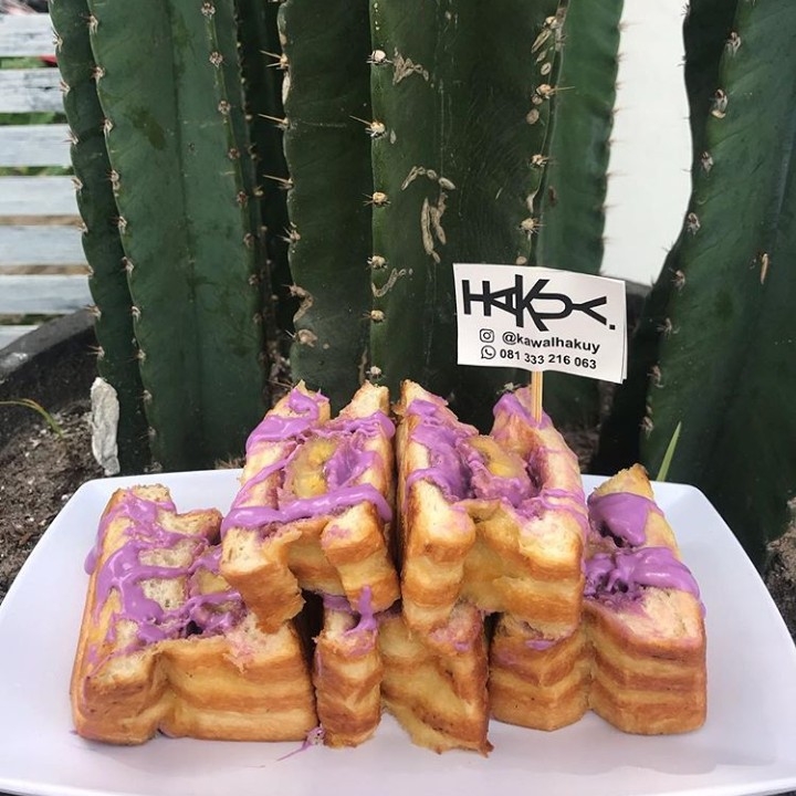 Roti Bakar Taro