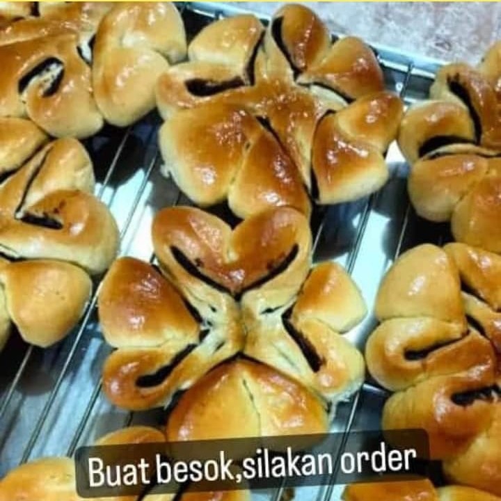 Roti Kacang Merah