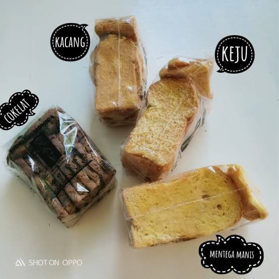 Roti Kering Monica Lauren