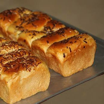 Roti Sobek Coklat