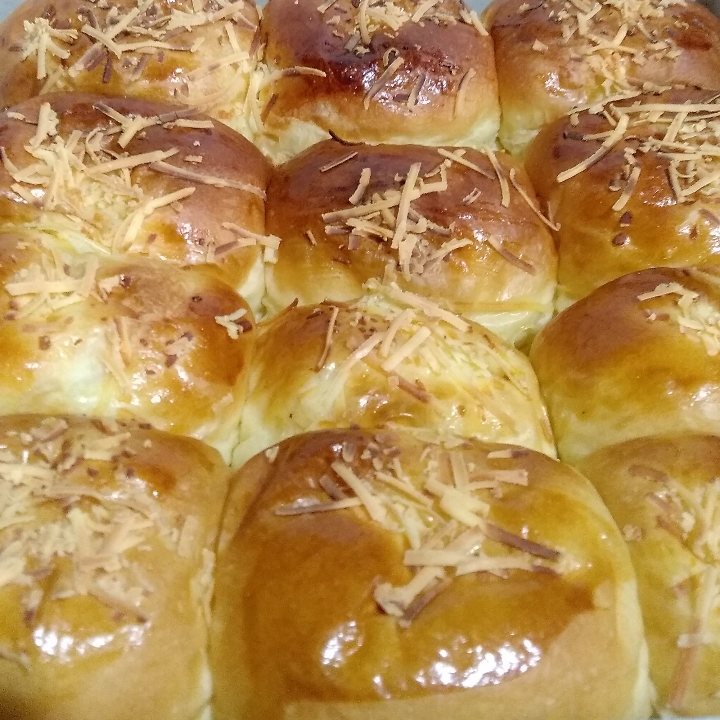 Roti Sobek Keju