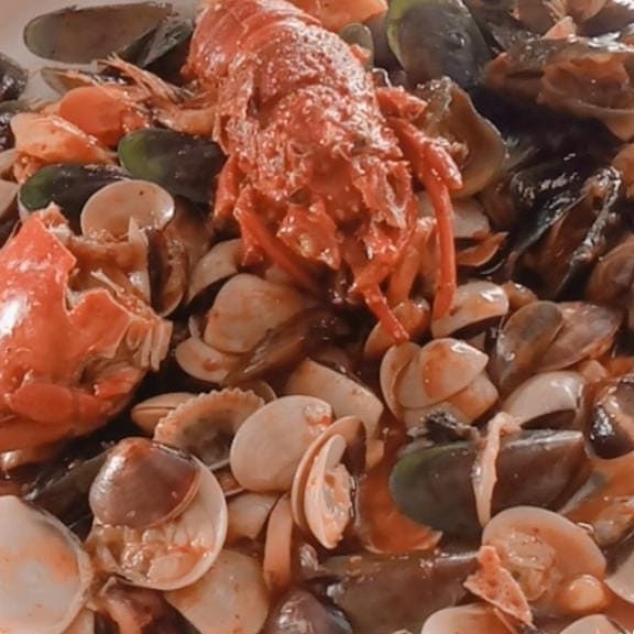 Royokan Rajungan romantis