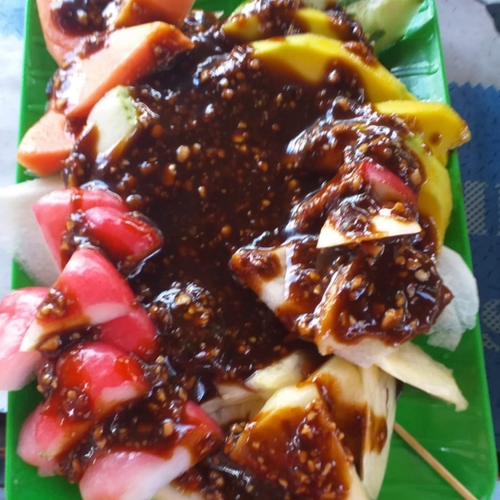 Rujak Petis Bumbu Lutis