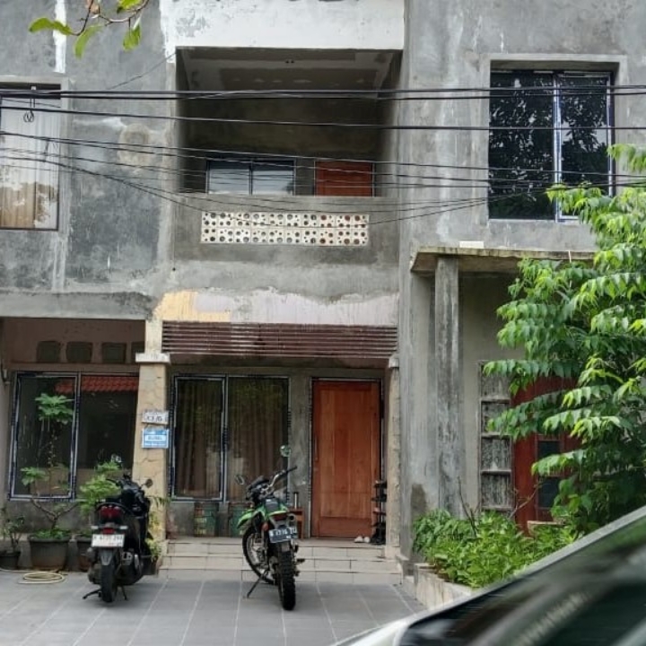 Rumah Tamanari Puri Bali 2