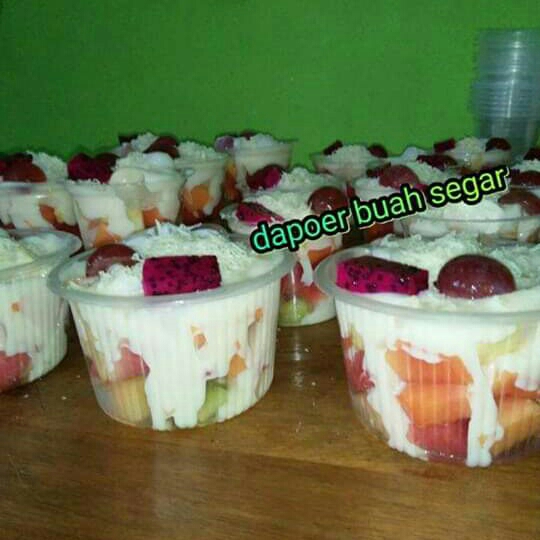 SALAD BUAH BOHAY