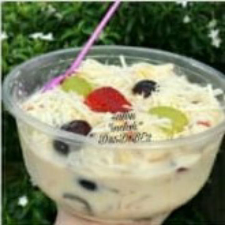 SALAD BUAH YOGERT