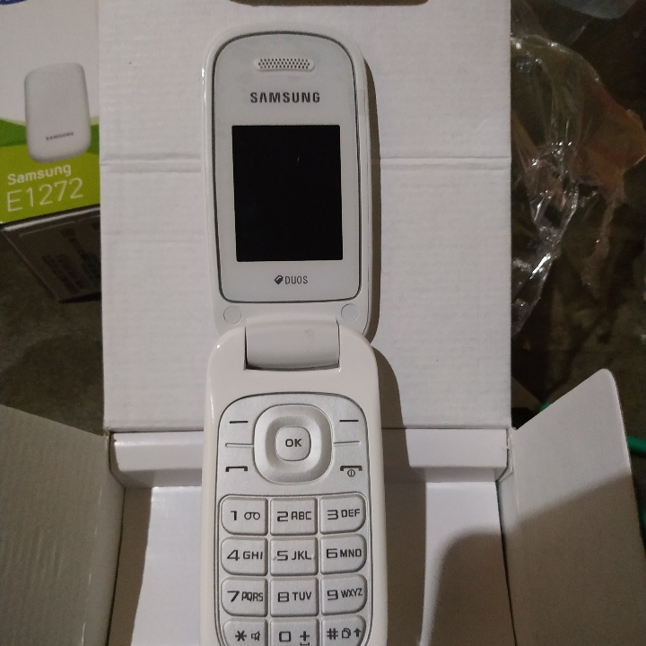 SAMSUNG LIPAT GT-E1272 Super Copy 3