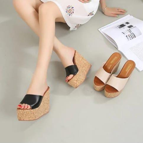 SANDAL Qicaini model Slop ada 2 warna